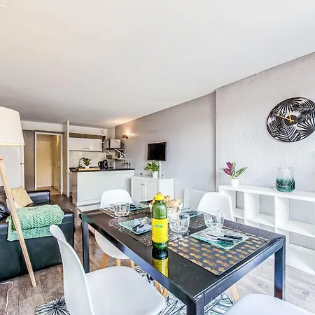 Apartment Les Marines De Gassin-10 By Interhome *