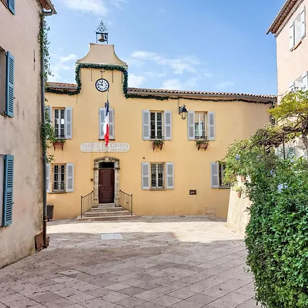 Les Marines-10 By Interhome